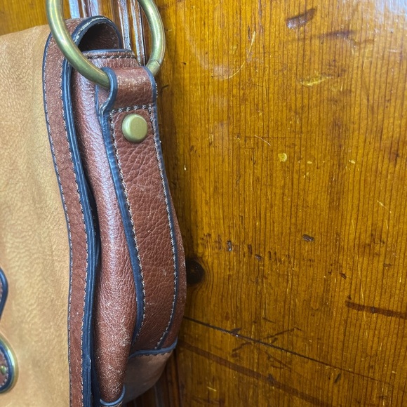 Fossil Brown Crossbody Bag with Saddle Design - Picture 3 of 7